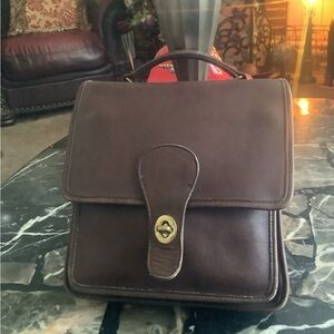 Authentic vintage coach mahogany station glove tanned leather shoulder bag 10x9